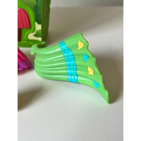 My Little Pony Friendship is Magic FlutterShy Cottage Playset Complete Set - Picture 4 of 10